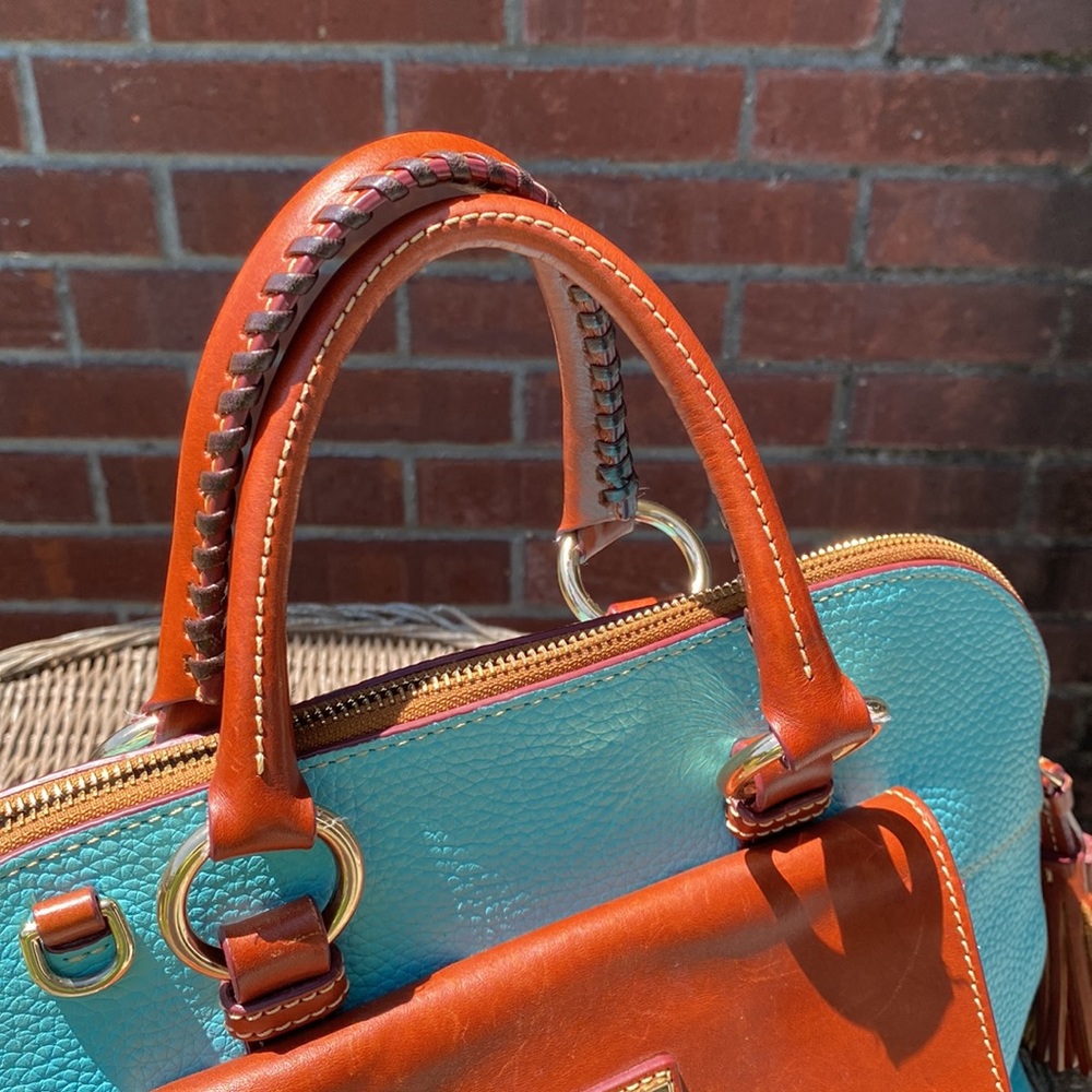 Final Price!!Beautiful Dooney & Bourke Purse - Picture 5 of 17